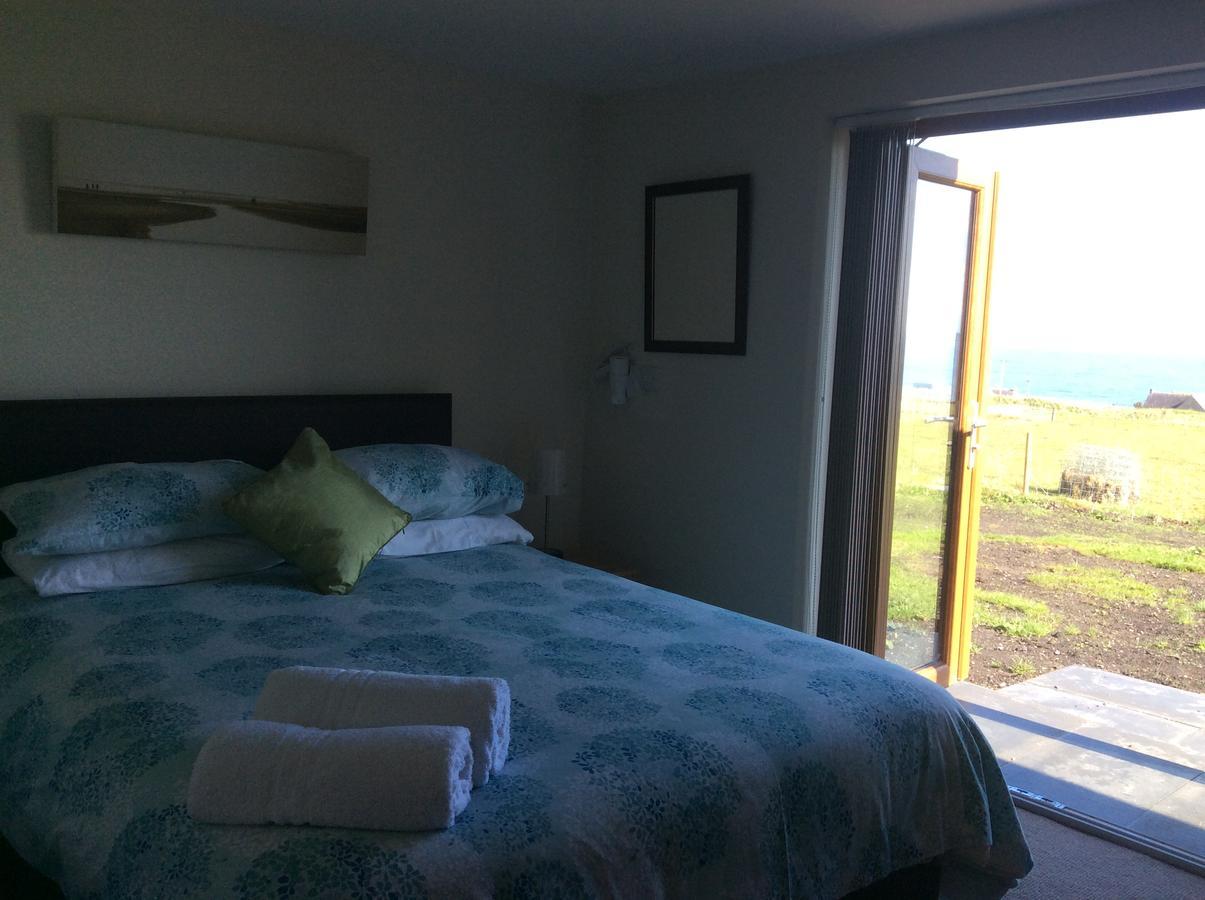 A Castle View Bed & Breakfast Keiss Exterior photo